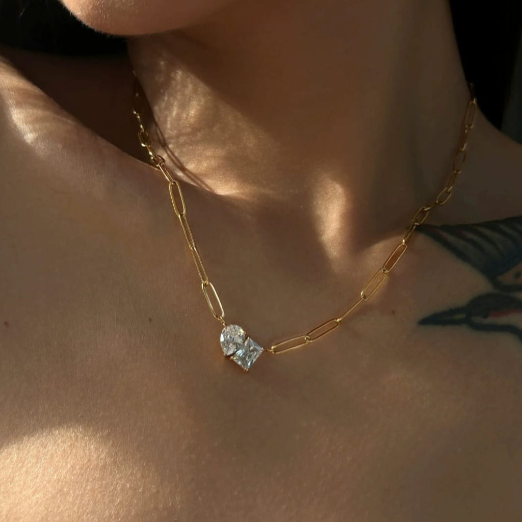 Water drop square zircon necklace