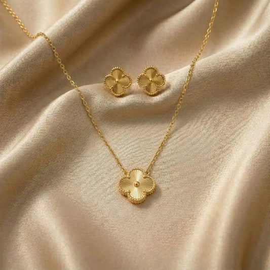 four-leaf clover 2pc Pendent and Earrings