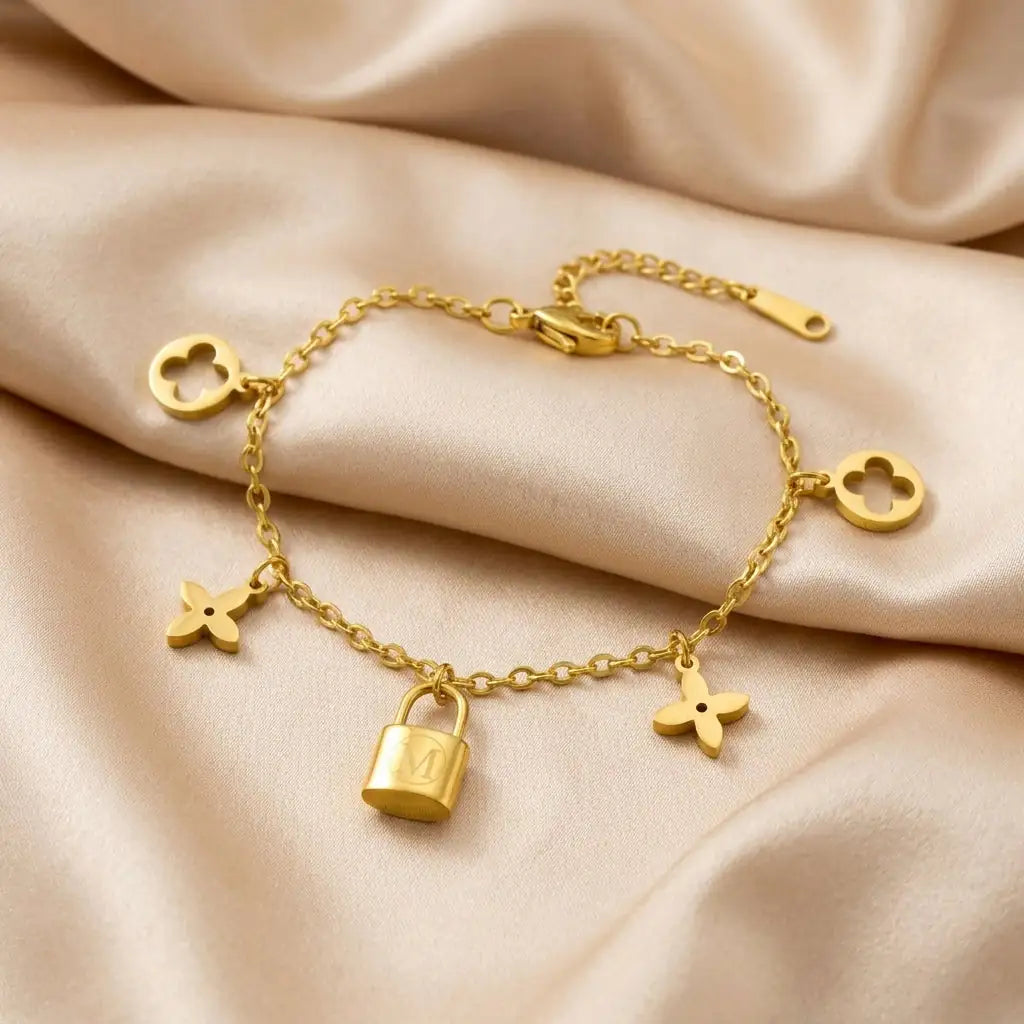 Flowers charm chain bracelet