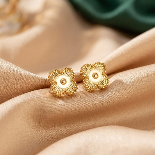 Four Leaf Clover Earrings - Golden