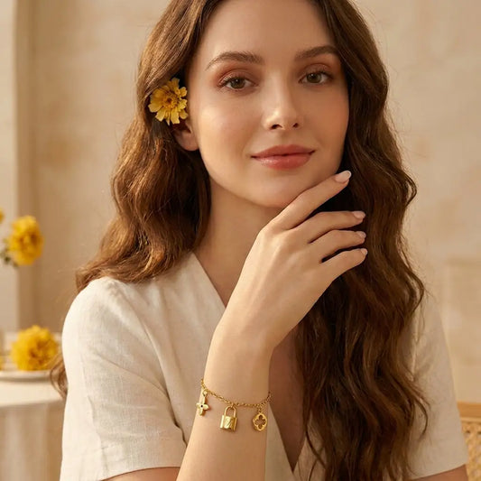Flowers charm chain bracelet