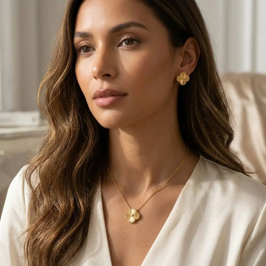 four-leaf clover 2pc Pendent and Earrings