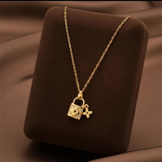 Lock Charm Pendant Necklace