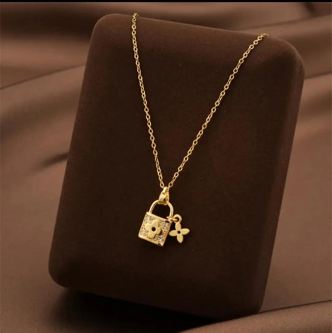 Lock Charm Pendant Necklace