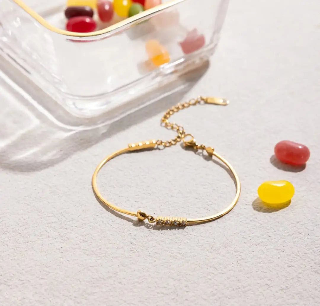 Lil heart bracelet