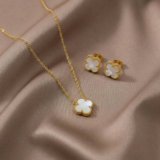 four-leaf clover 2pc Pendent and Earrings